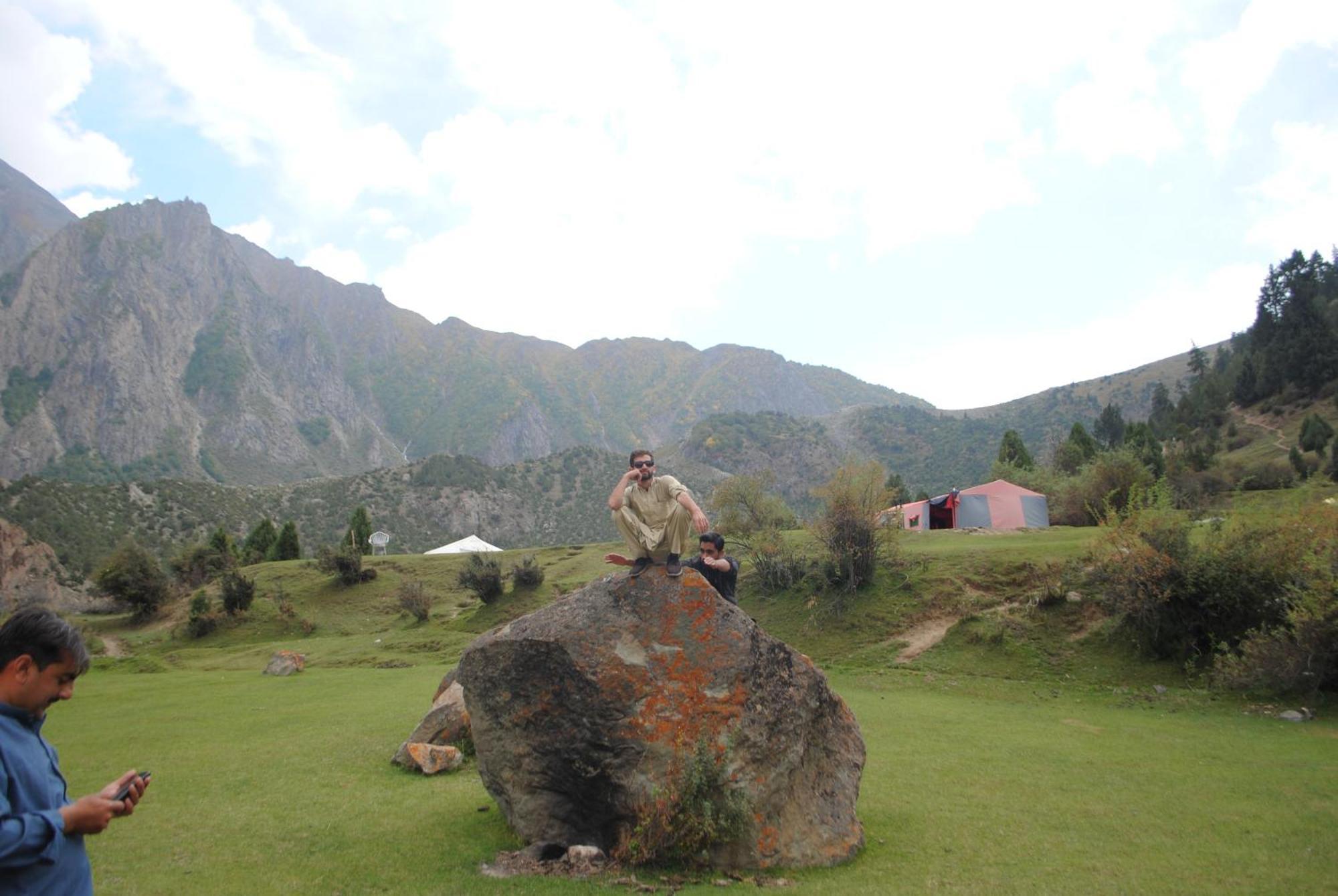 Rakaposhi Amin Hotel & Restaurant Pissan Hunza Nagar Gilgit Baltistan Eksteriør billede