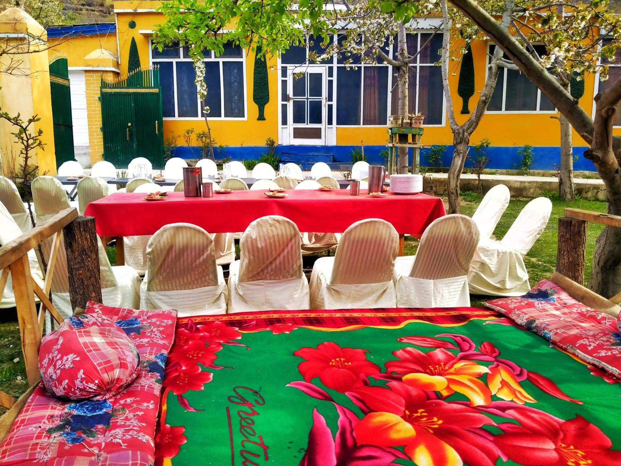 Rakaposhi Amin Hotel & Restaurant Pissan Hunza Nagar Gilgit Baltistan Eksteriør billede
