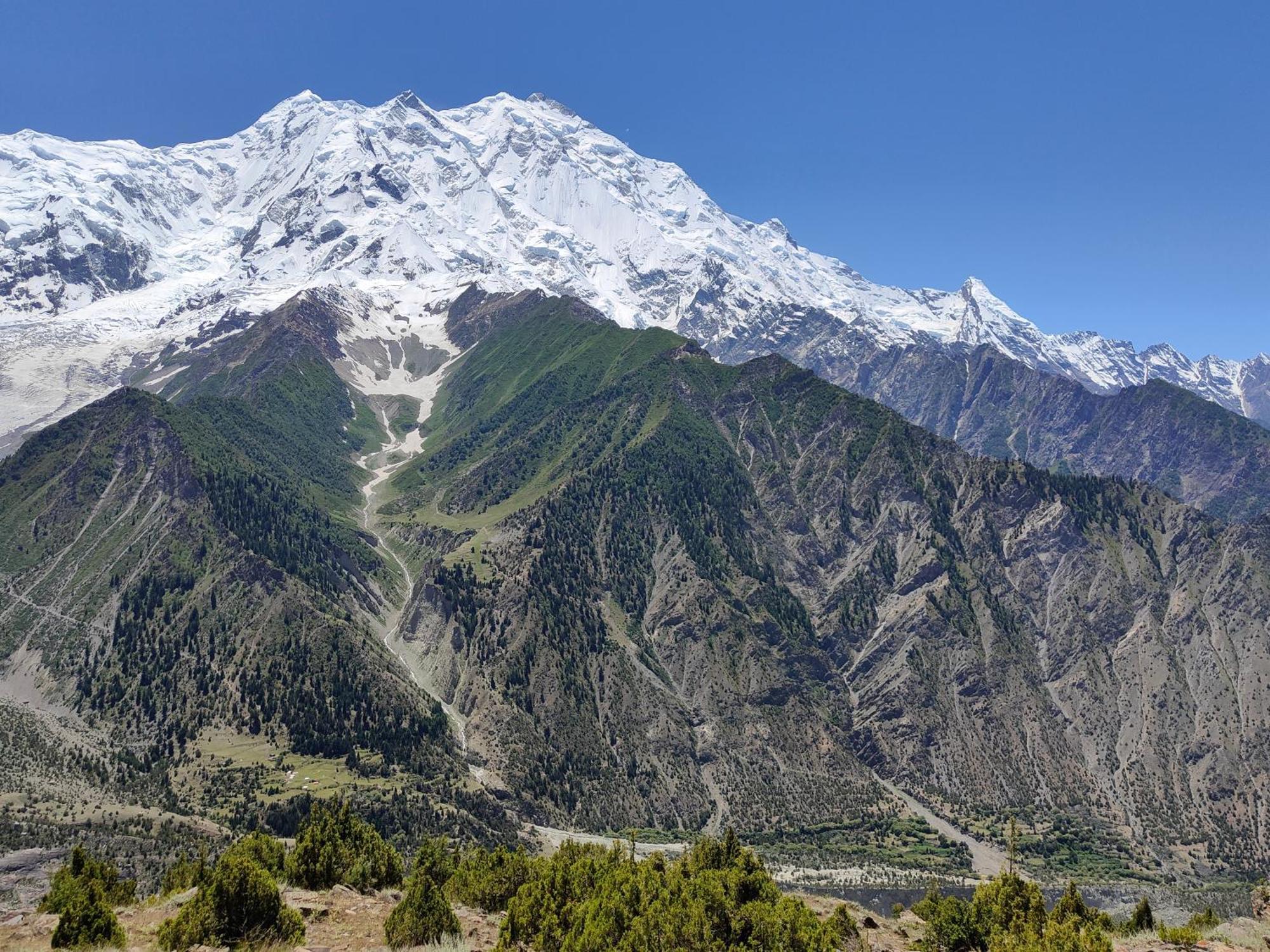 Rakaposhi Amin Hotel & Restaurant Pissan Hunza Nagar Gilgit Baltistan Eksteriør billede