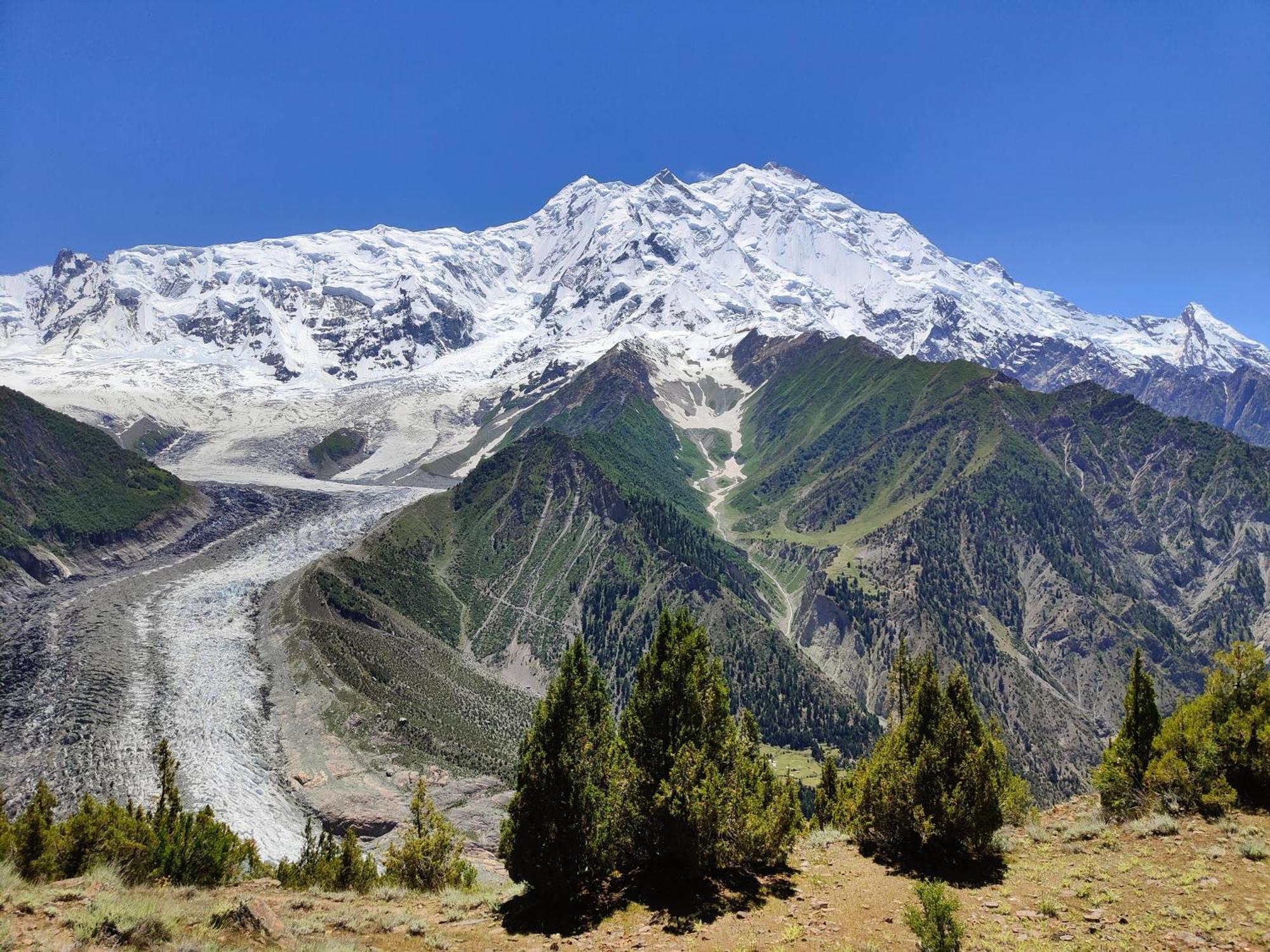 Rakaposhi Amin Hotel & Restaurant Pissan Hunza Nagar Gilgit Baltistan Eksteriør billede