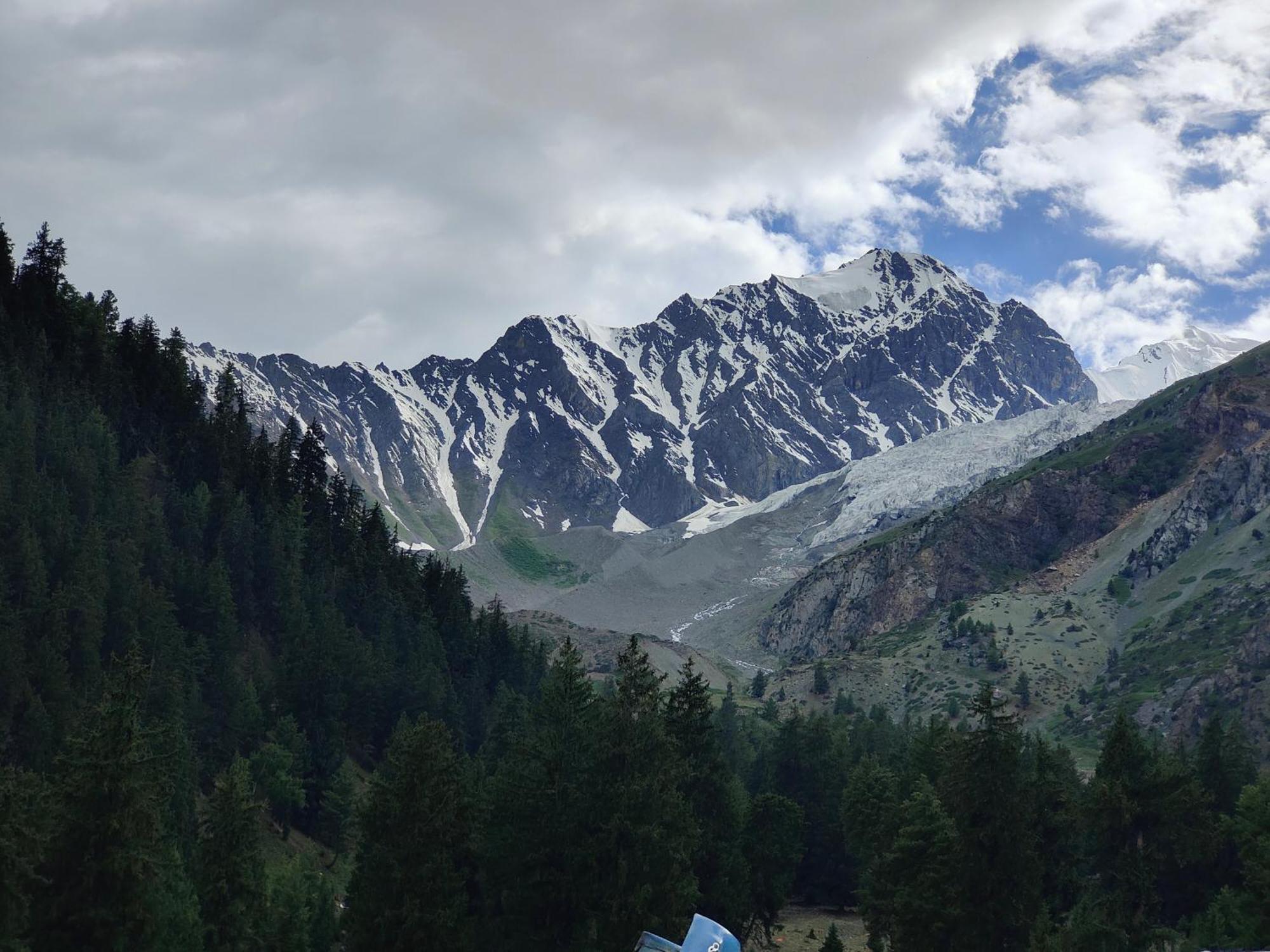 Rakaposhi Amin Hotel & Restaurant Pissan Hunza Nagar Gilgit Baltistan Eksteriør billede