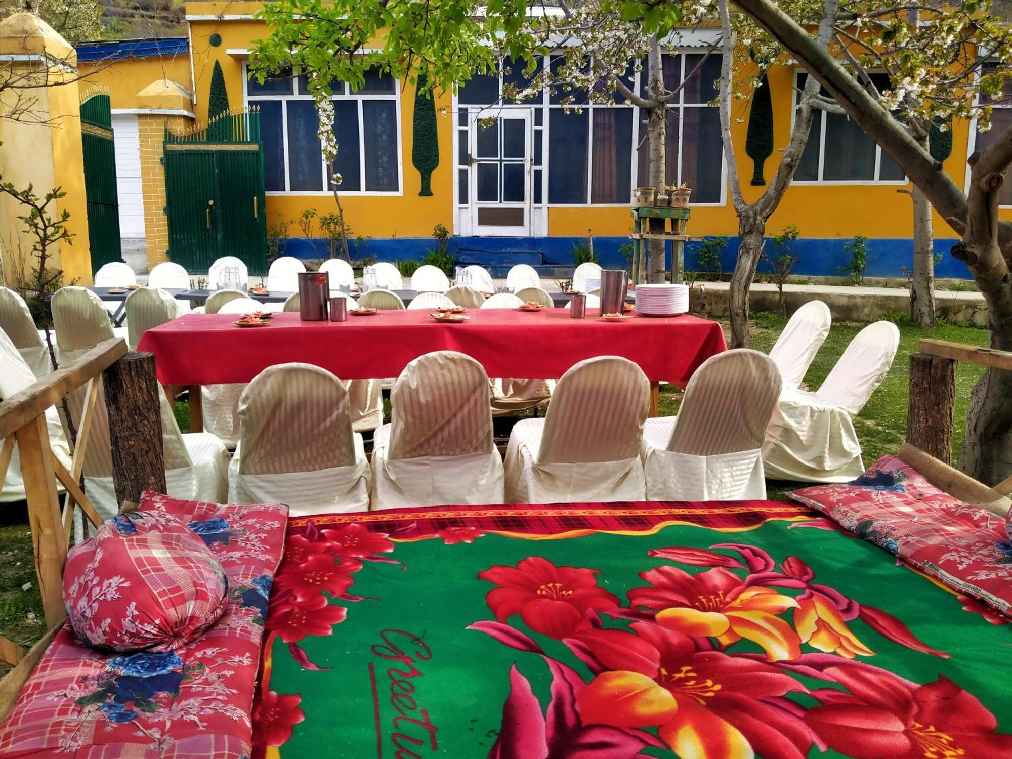 Rakaposhi Amin Hotel & Restaurant Pissan Hunza Nagar Gilgit Baltistan Eksteriør billede